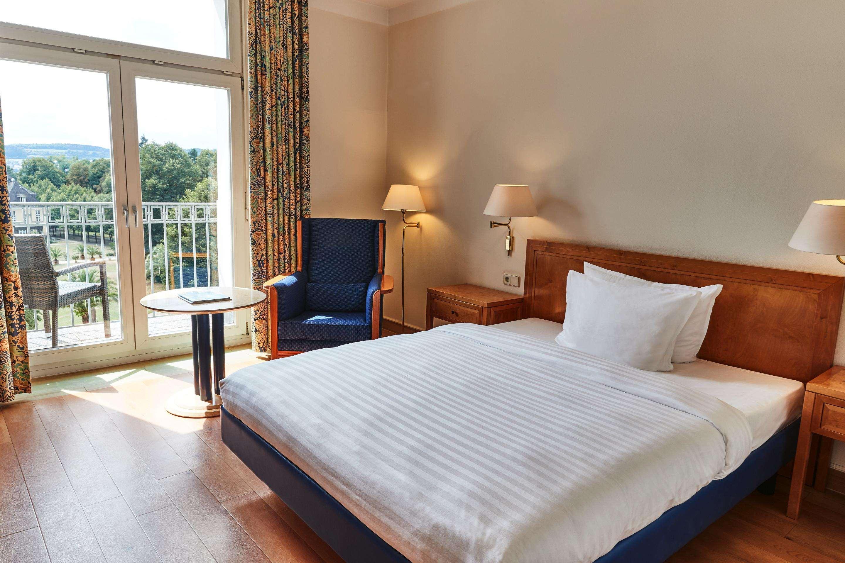 Steigenberger Hotel & Spa Bad Pyrmont Dış mekan fotoğraf A typical hotel room