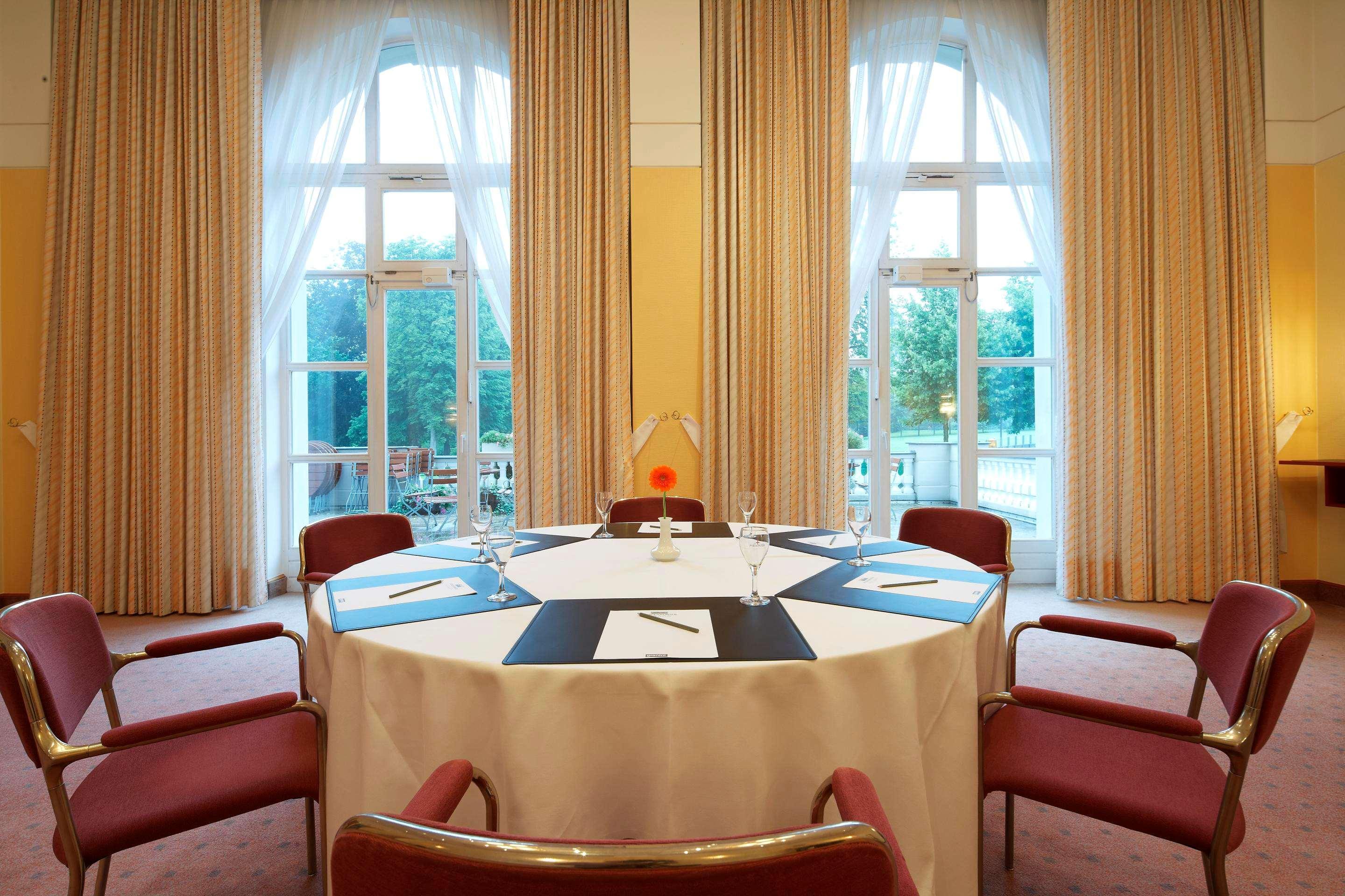 Steigenberger Hotel & Spa Bad Pyrmont Dış mekan fotoğraf The meeting room